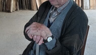 le sculpteur de mémoire qui enchante le marché