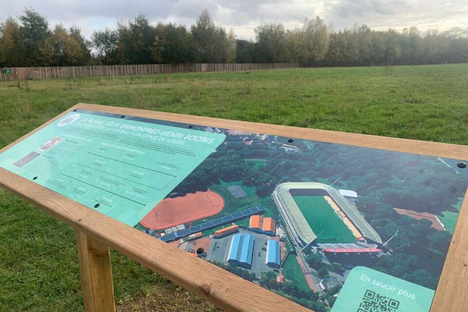 L'ancien stade lillois a été fréquenté de 1975 à 2004, année de sa démolition.
..