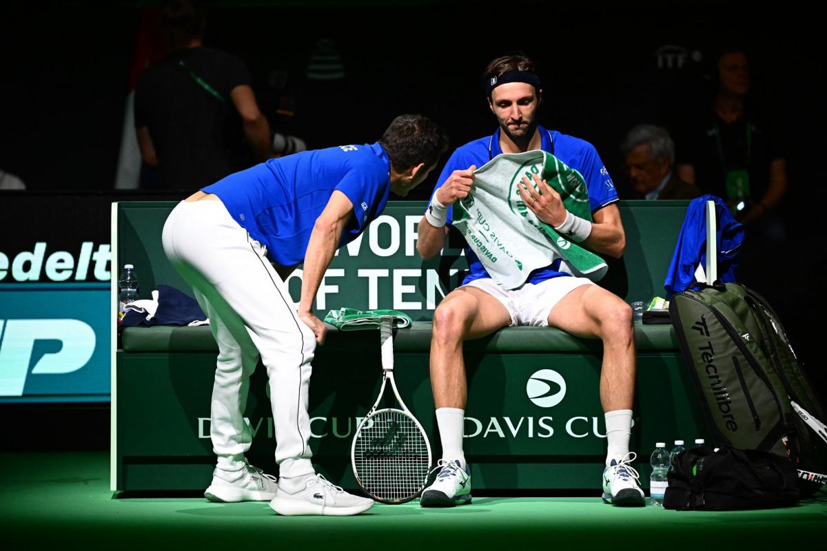 Rinderknech battu par Bergs : la France éliminée dès les quarts de finale de la Coupe Davis - L'Équipe