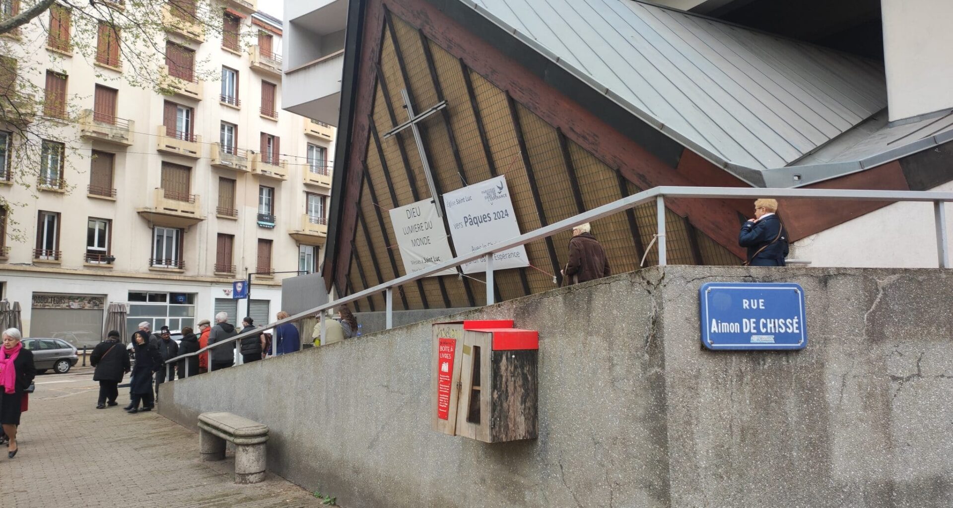 L'église Saint-Luc de Grenoble définitivement fermée malgré la mobilisation des fidèles et des habitants