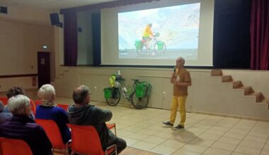 Avec son vélo surnommé Colibri, cet habitant de la Sarthe raconte sa traversée compliquée du Tadjikistan