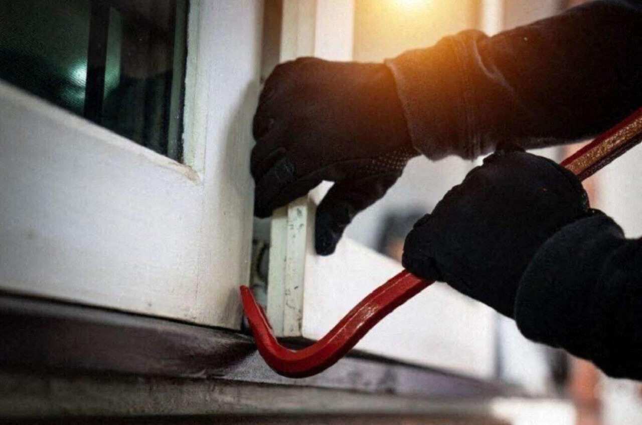 une série de cambriolages inédite dans la commune, le maire alerte les habitants