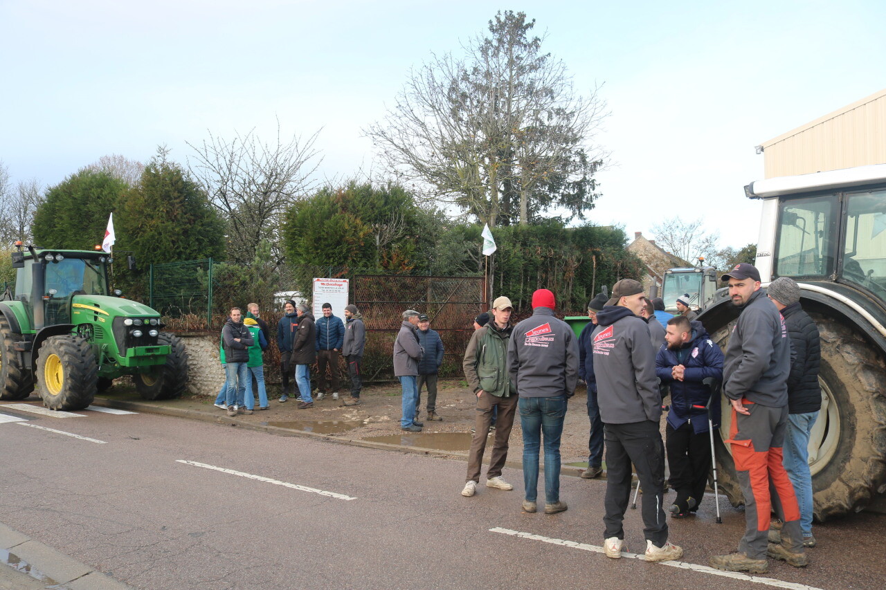 Dans les Yvelines, des agriculteurs refusent les contrôles tant que les promesses faites ne seront pas tenues