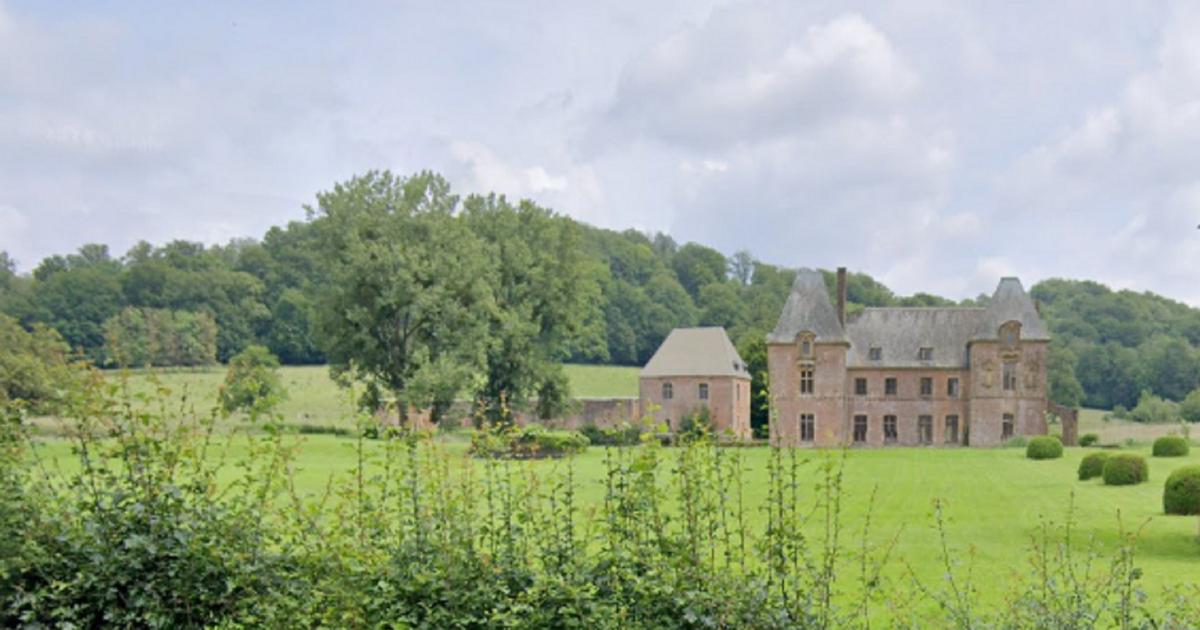 un ancien monastère chartreux ravagé par un incendie