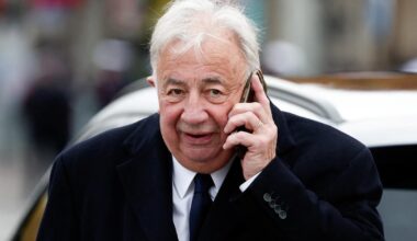 Budget : les sénateurs impatients de nettoyer «l’hystérie fiscale» de l’Assemblée au «Kärcher»