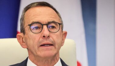 Bruno retailleau se paye Benoît Payan