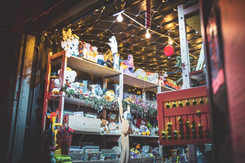 Marché off de Noel 2024 jouet Place Grimmeissen Petite France