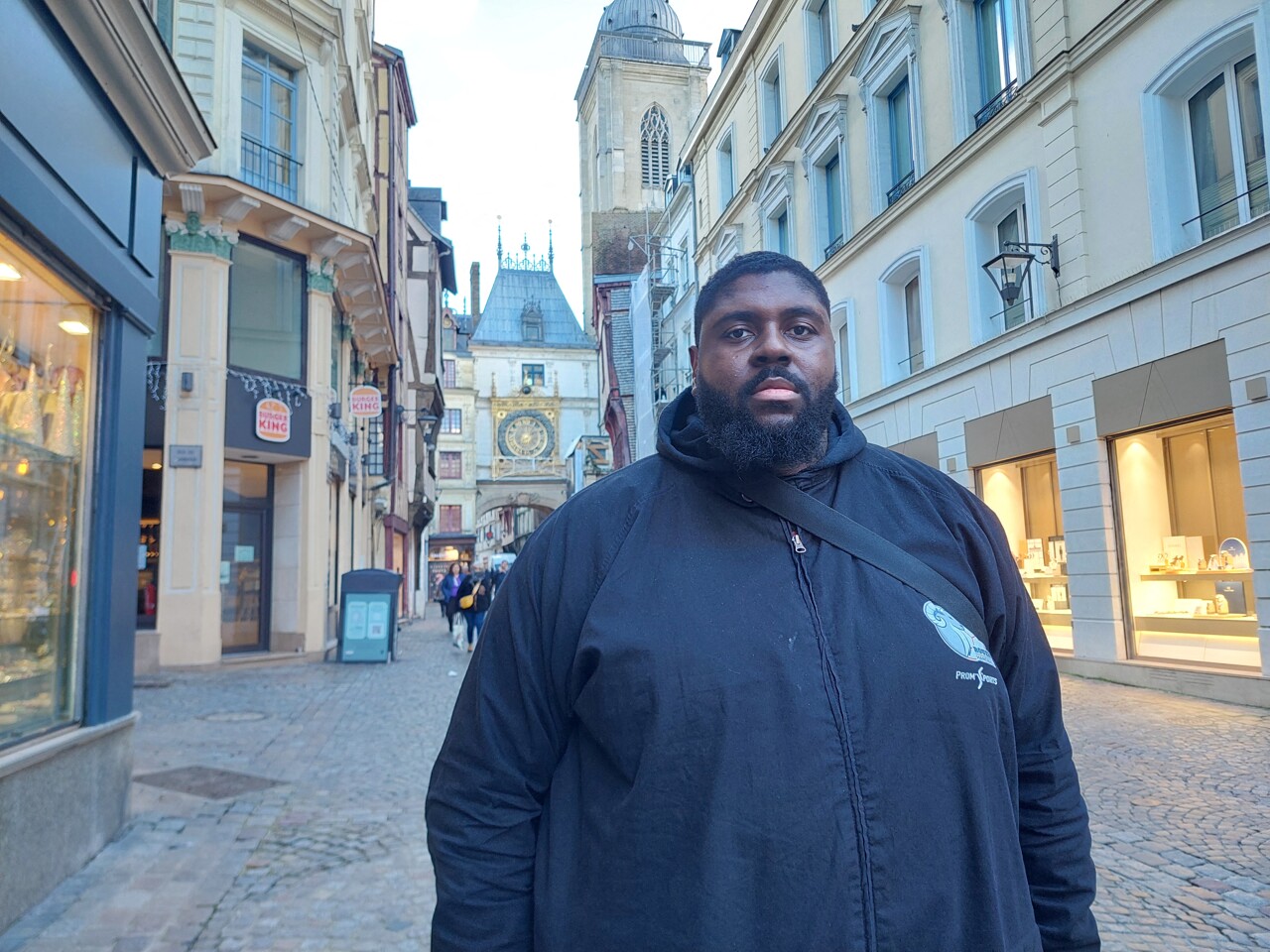 handballeur et star des réseaux, ce Rouennais se raconte dans un livre