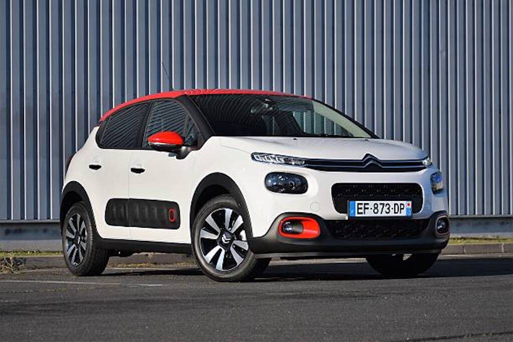 une octogénaire blessée et délestée de sa C3