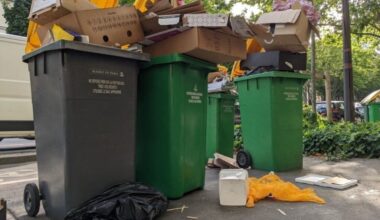 les éboueurs en grève, voici les arrondissements où les déchets s'accumulent