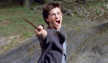 "Je ne veux pas être une ombre dans leur vie", Daniel Radcliffe révèle l'échange qu'il a eu avec Dominic McLaughlin, qui reprend son rôle dans la série