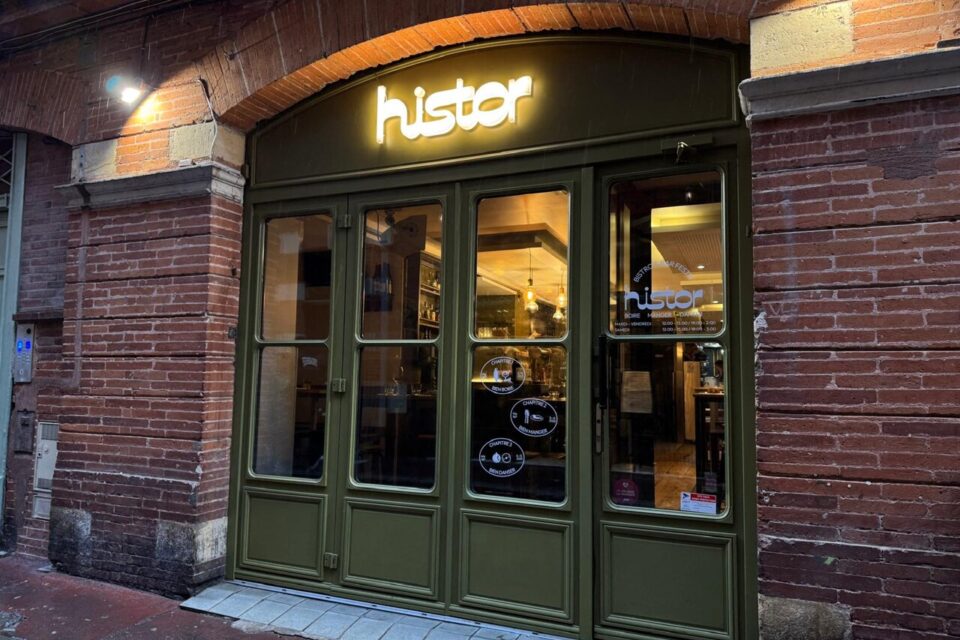 Un clin d'œil à leurs racines bretonnes dans le nom du restaurant. 