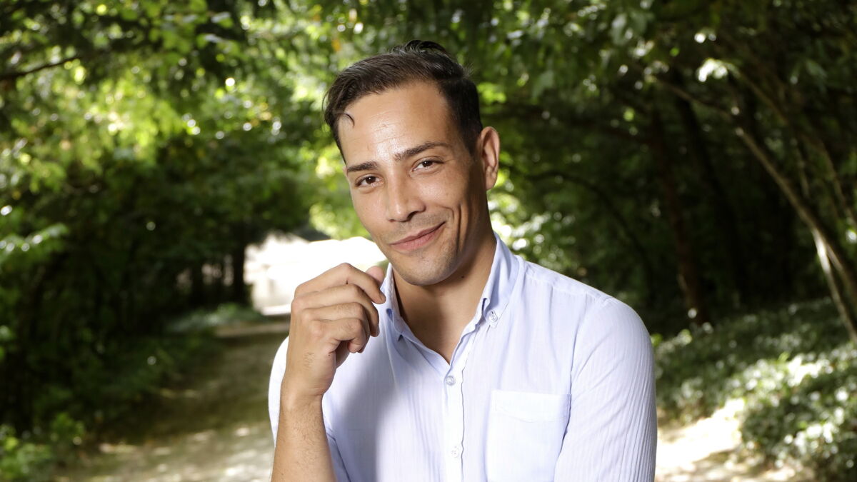 Un célèbre animateur rejoint Les Grosses Têtes, Steevy Boulay s'en inquiète