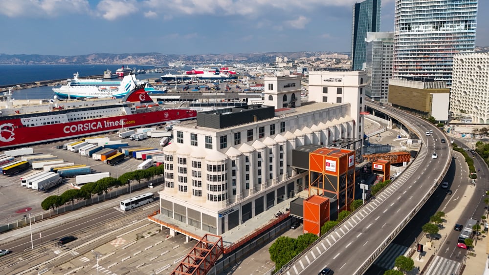 le Silo d'Arenc à la Joliette, d'ancien silo à grains à salle de concert