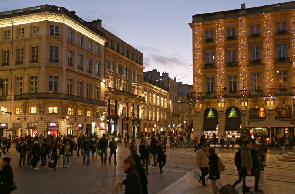 Quels centres commerciaux sont ouverts le dimanche à Bordeaux ?
