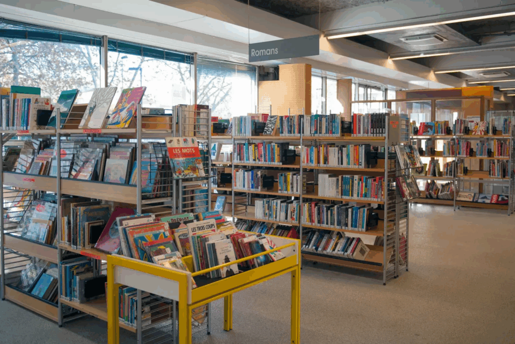 Quand un ancien collège devient une bibliothèque durable à Bordeaux