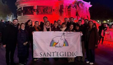 "Le monde a besoin de fraternité : la violence n’est jamais une solution." A Paris, la commémoration des attentats du 13 novembre 2015 - NEWS