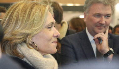 un rapport dénonce la dette qui "explose" et les "dérives du système Pécresse"