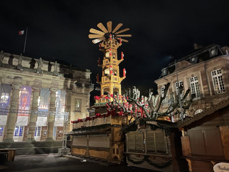 pyramide marché de noel