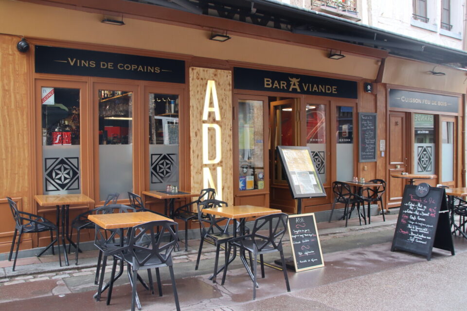 Le nouveau restaurant ADN est spécialisé dans la cuisson au feu de bois et