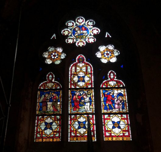 Vitrail  Saint Pierre le Jeune Catholique