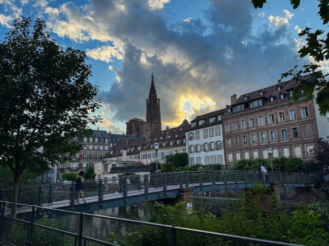 cathédrale quai des Bateliers