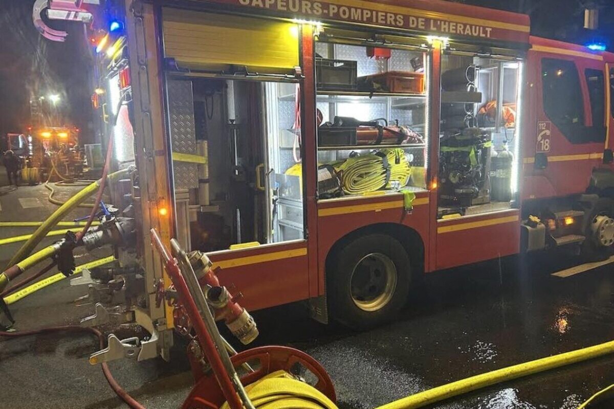 un homme meurt piégé dans une épicerie en flammes, ce que l'on sait à ce stade