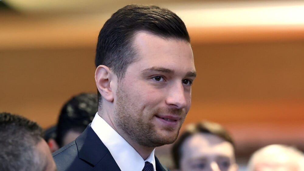 Jordan Bardella, président du RN, veut faire de la France "le pays le plus répressif d'Europe"