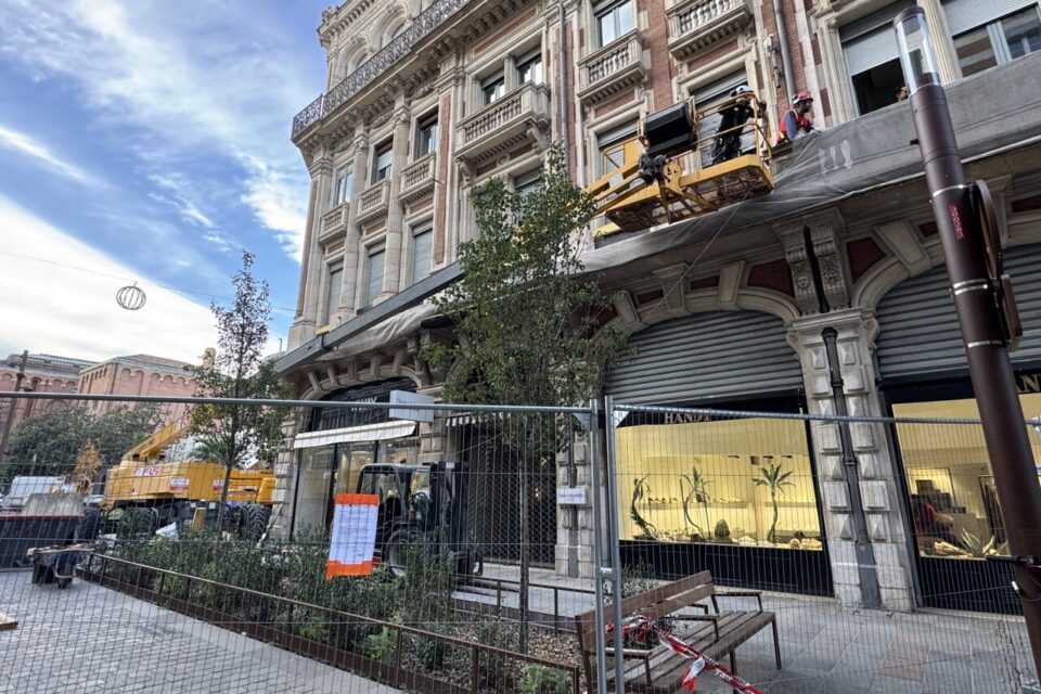 Les travaux du balcon ont débuté.  