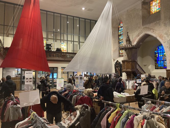 La grande friperie saint pierre le vieux (3)