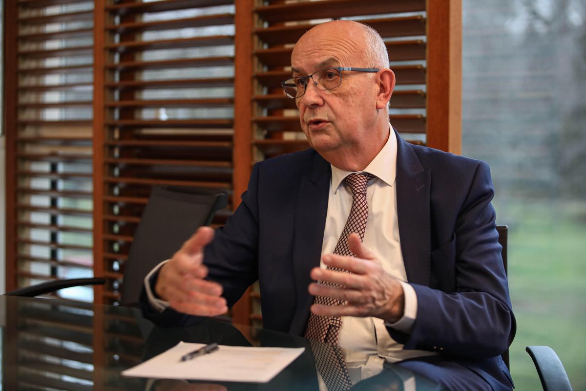 le maire de Gradignan Michel Labardin annonce sa candidature