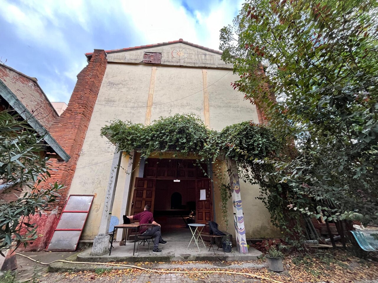 Toulouse. La vente de cet ancien squat, promise à ses bénévoles, soudainement repoussée par la Mairie