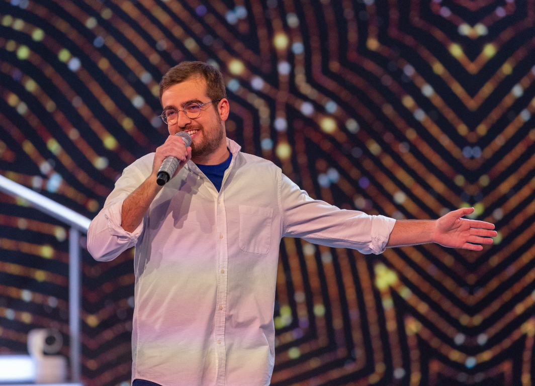 Interview. N'oubliez pas les paroles. Laurens, le Maestro venu de Toulouse, va-t-il réaliser une performance historique ?