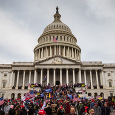 Le capitole américain envahi par les supporters de Donald Trump le 6 janvier 2021
