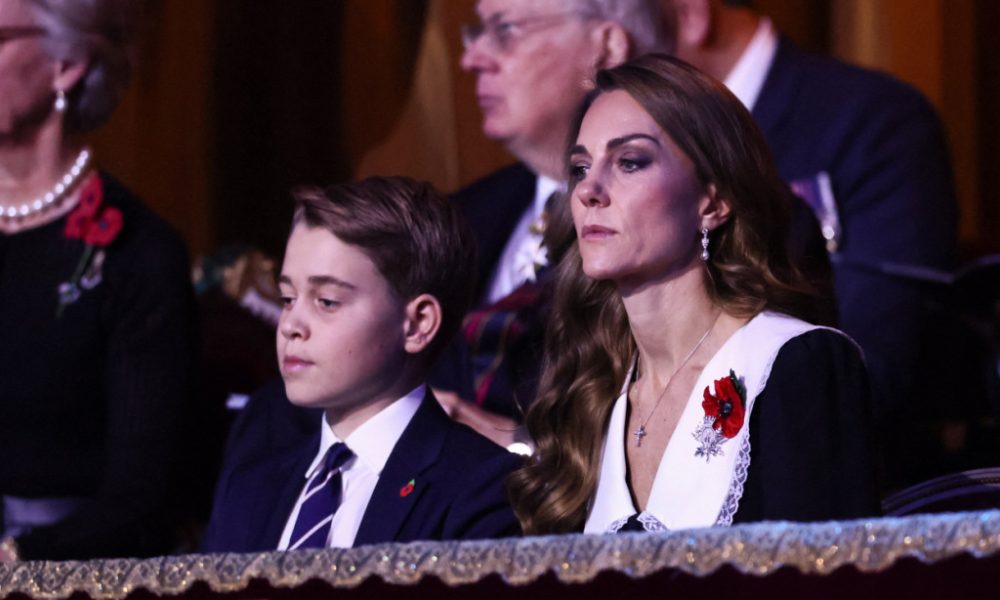 Royaume-Uni: le prince George à une soirée de commémoration