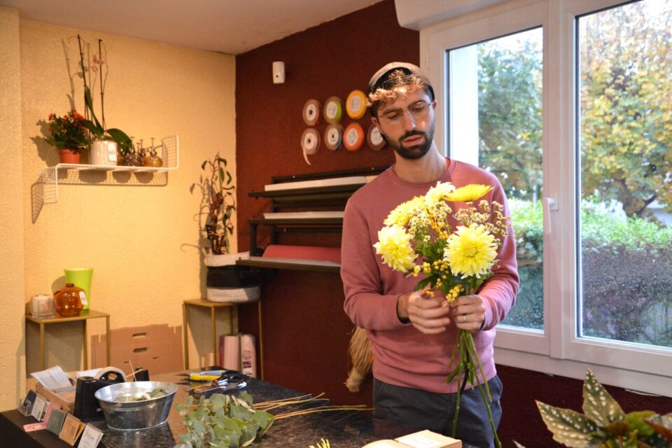 En plus des compositions qu'il créé en boutique, Kex répond aux commandes événementielles, comme les mariages.