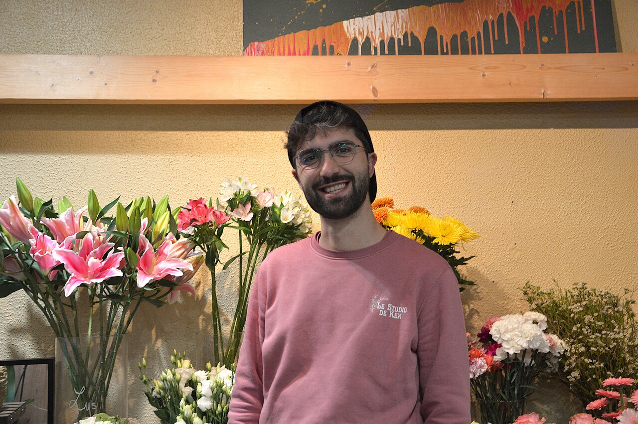 À Nantes, le fleuriste Kex est "le premier influenfleur de France" et cartonne sur Instagram