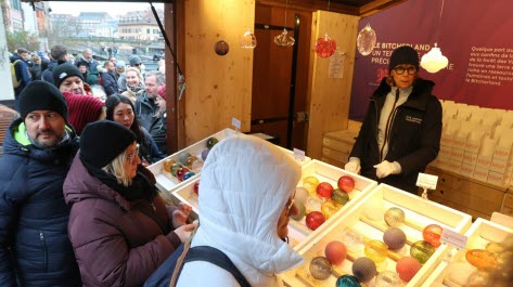 Le succès des boules de Meisenthal perdure. Photo Jean-Marc Loos