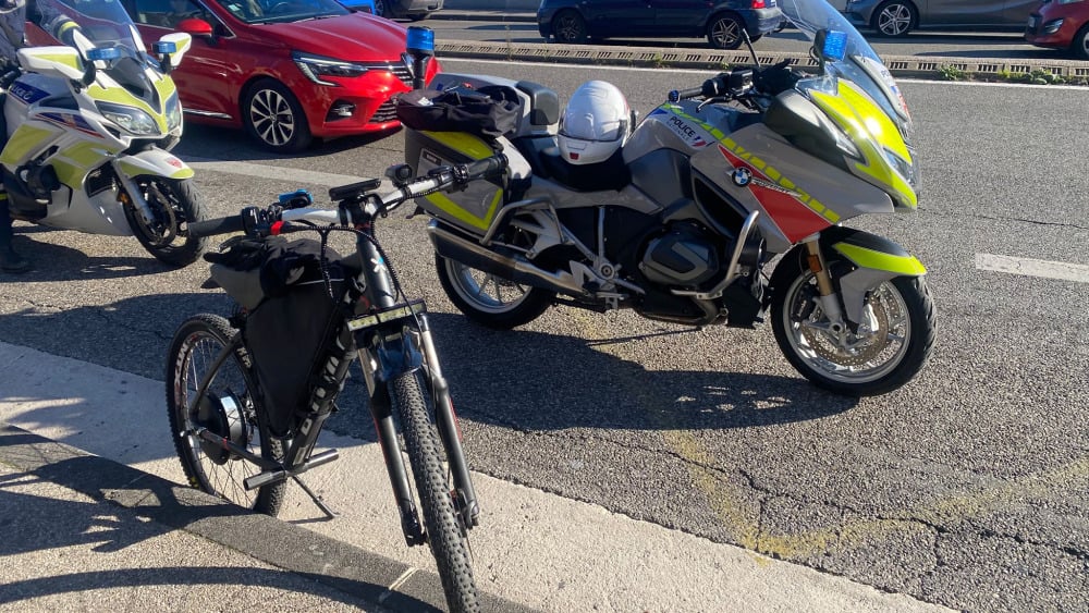 À Marseille, un ado de 16 ans intercepté à vélo à plus de 90 km/h sur l’autoroute