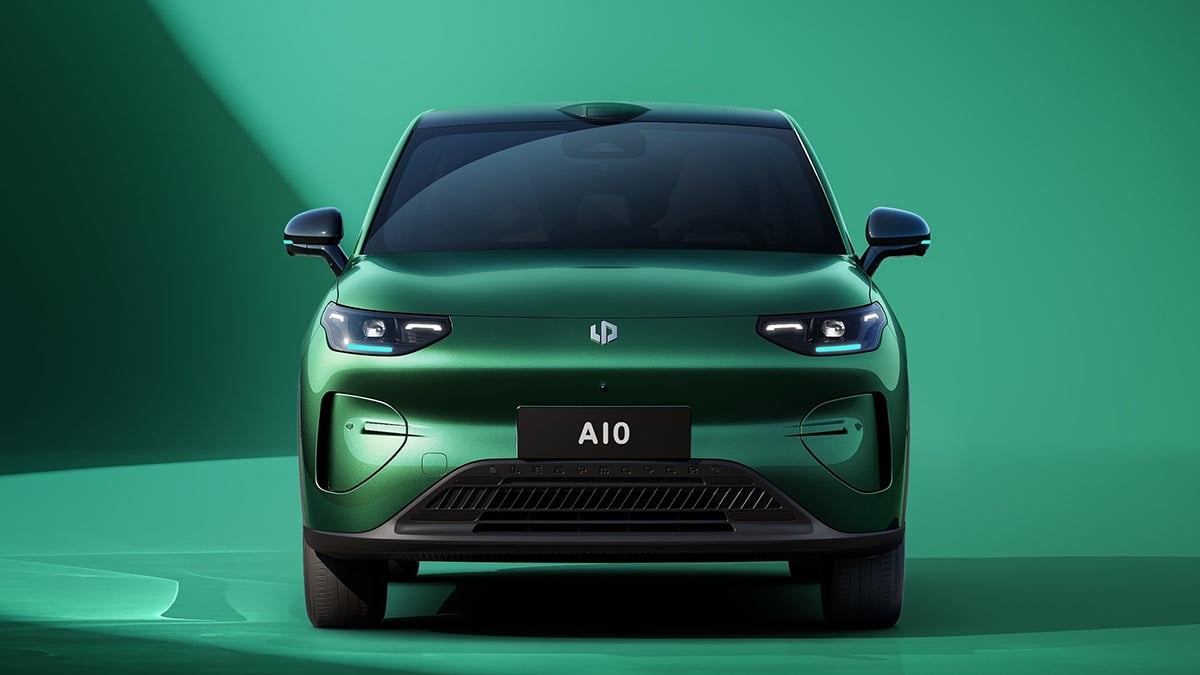 Face avant Leapmotor B03X SUV électrique avec signature lumineuse