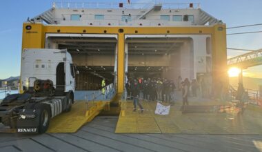 le bateau de la Corsica Ferries de nouveau bloqué à Ajaccio par les marins en colère