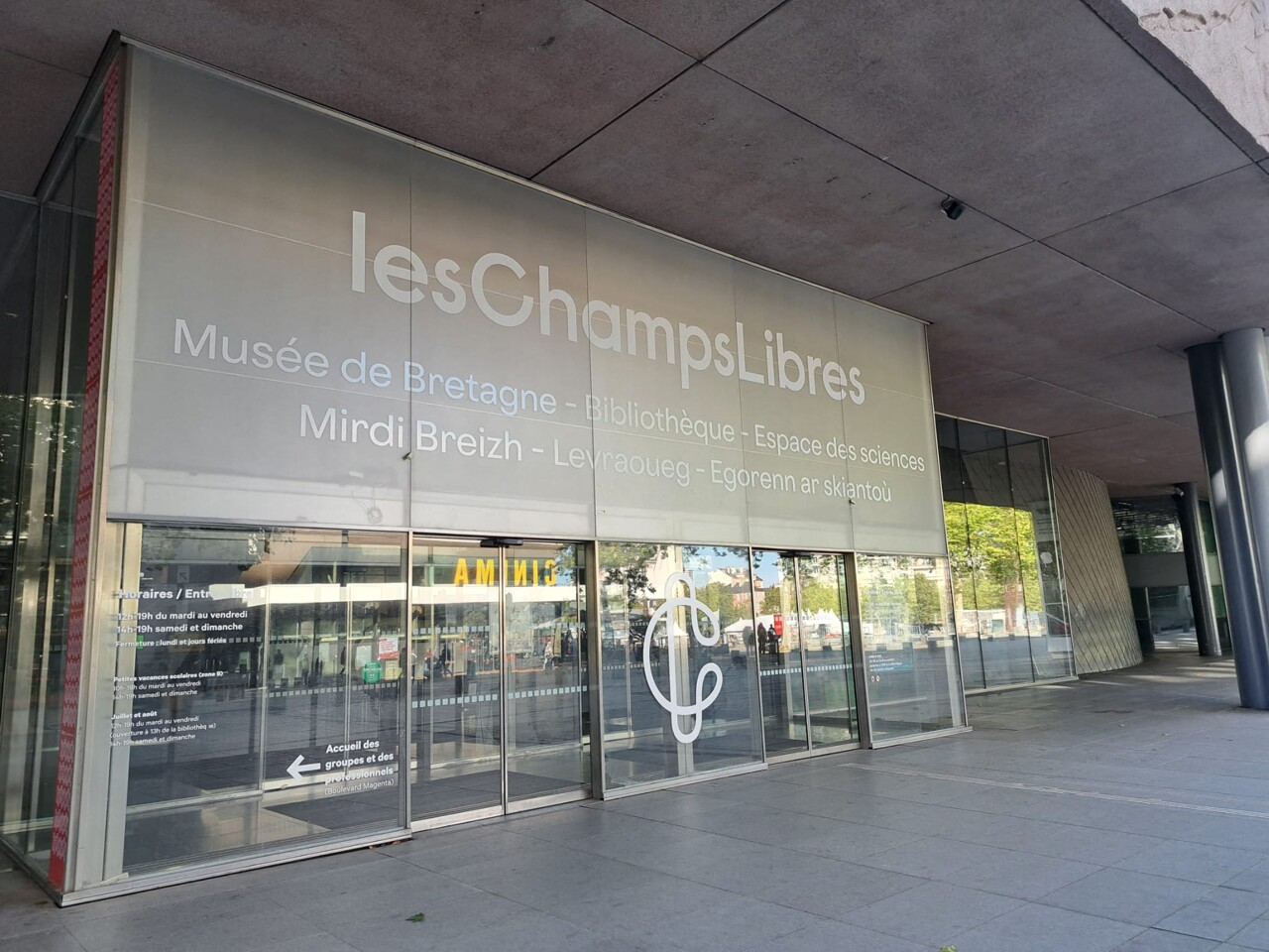 un détenu s'évade lors d'une sortie au planétarium de Rennes