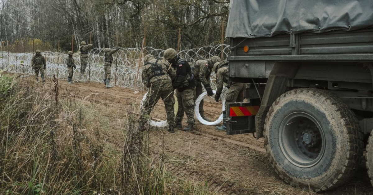 Les fortifications polonaises à la frontière avec la Russie suffiront-elles à protéger le pays?