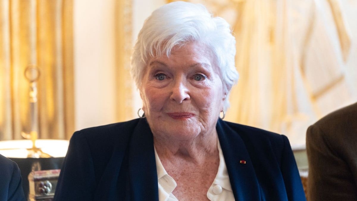 Line Renaud : "Là, franchement, je..." terrible nouvelle à 97 ans - Melty