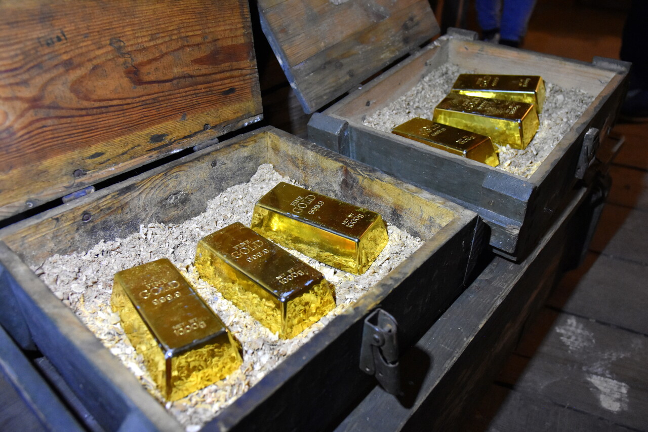 près de Lyon, il tombe sur un trésor de lingots d’or chez lui