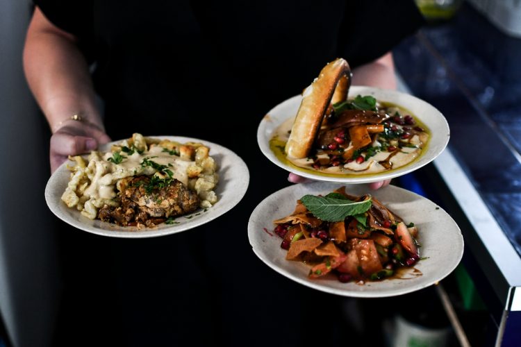 MAHER STAMTISH CHEF REFUGIE JULIA WENCKER (8)