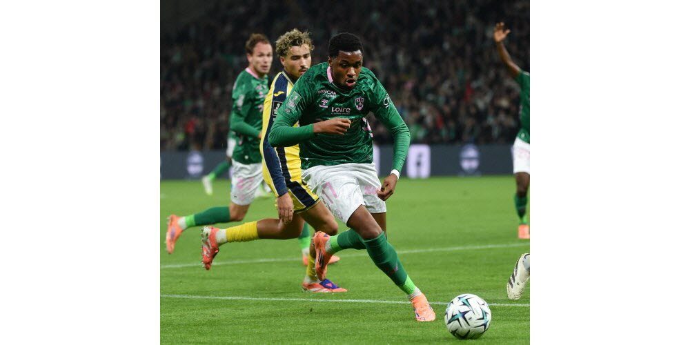 Malgré leur belle victoire contre Pau, les Verts ont craqué contre le Red Star le week-end dernier. Photo illustration Sonia Barcet