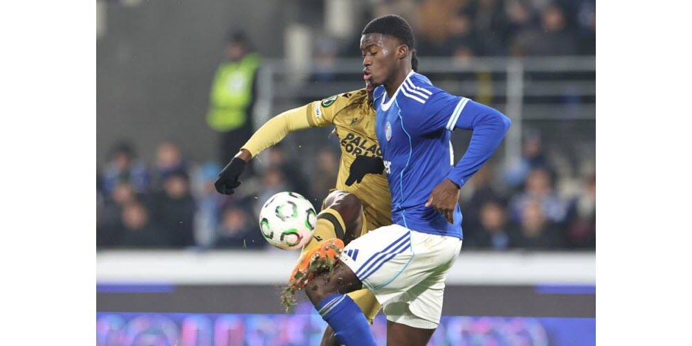 Mamadou Sarr va devoir contrôler un ancien du Racing ce dimanche en la personne de Ludovic Ajorque. Photo Jean-Marc Loos