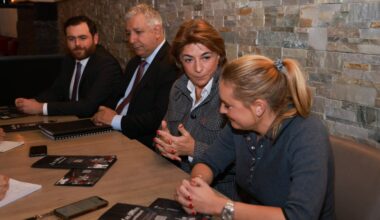 le chorégraphe Gérard-Michaël Bohbot et l'avocate Sandra Blanchard avec Martine Vassal