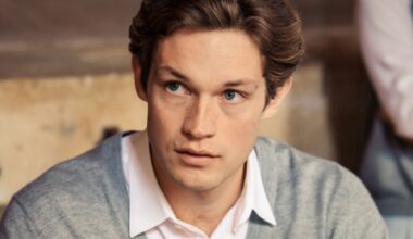 "Pouvons-nous faire ça aux fans ?" Damian Hardung (James) révèle avoir été surpris par cette intrigue de la saison 2